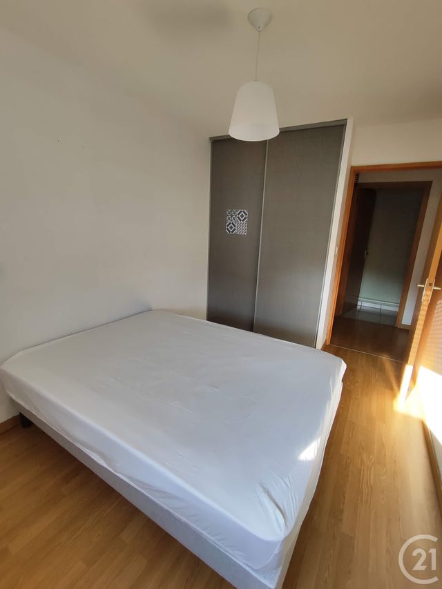 Appartement T3 &agrave; louer - 3 pi&egrave;ces - 67,40 m2 - Foix - 09 - MIDI-PYRENEES
