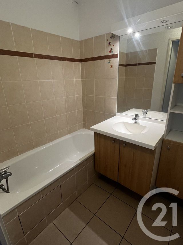 Appartement T2 &agrave; louer - 2 pi&egrave;ces - 45,98 m2 - Pamiers - 09 - MIDI-PYRENEES