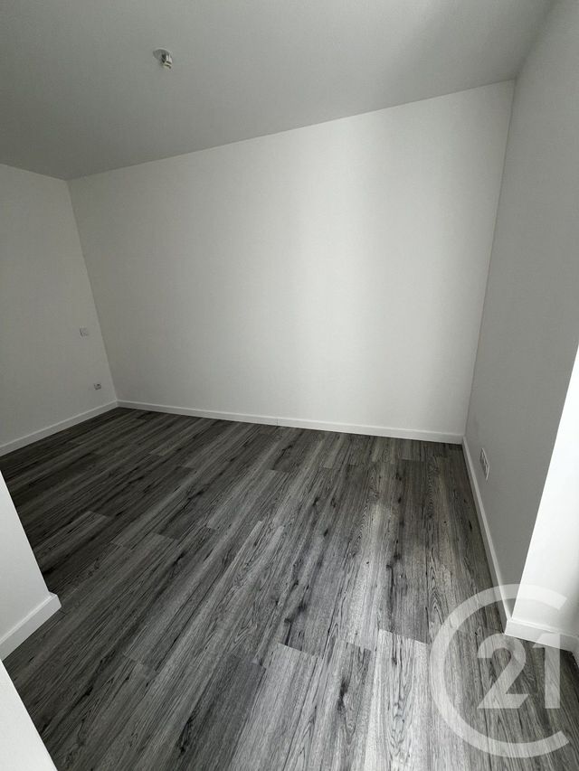 Appartement T2 &agrave; louer - 2 pi&egrave;ces - 27,59 m2 - Pamiers - 09 - MIDI-PYRENEES