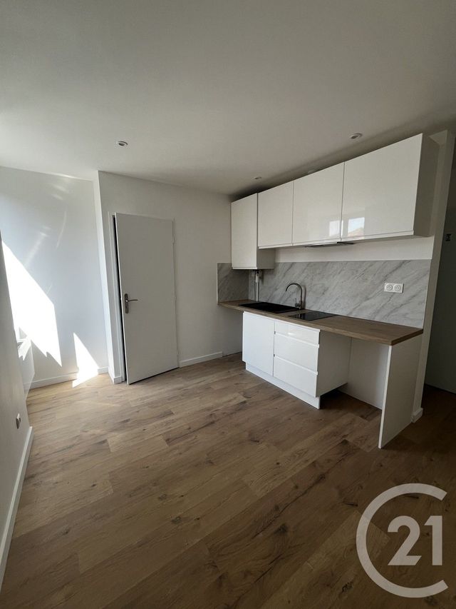 Appartement T2 &agrave; louer - 2 pi&egrave;ces - 28,09 m2 - Pamiers - 09 - MIDI-PYRENEES