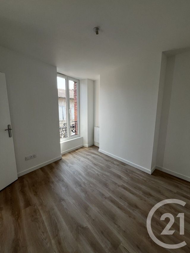 Appartement T2 &agrave; louer - 2 pi&egrave;ces - 30,40 m2 - Pamiers - 09 - MIDI-PYRENEES