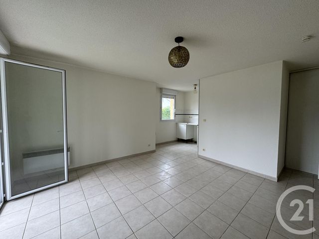 Appartement T2 &agrave; louer - 2 pi&egrave;ces - 45 m2 - Pamiers - 09 - MIDI-PYRENEES