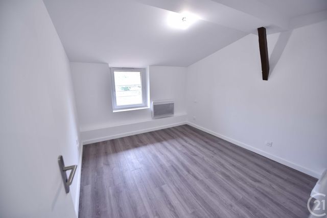 Appartement T2 &agrave; louer - 2 pi&egrave;ces - 31,92 m2 - Pamiers - 09 - MIDI-PYRENEES