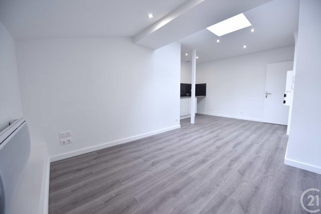Appartement T2 &agrave; louer - 2 pi&egrave;ces - 31,92 m2 - Pamiers - 09 - MIDI-PYRENEES