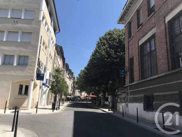 Appartement T3 &agrave; louer - 3 pi&egrave;ces - 86,93 m2 - Pamiers - 09 - MIDI-PYRENEES