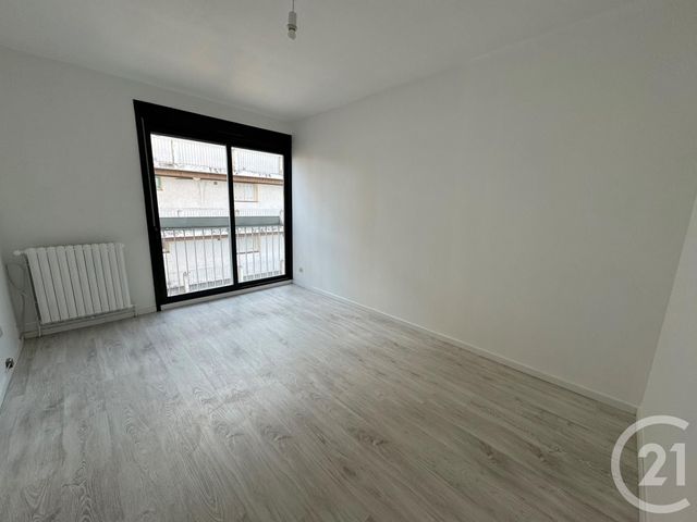Appartement T3 &agrave; louer - 3 pi&egrave;ces - 86,93 m2 - Pamiers - 09 - MIDI-PYRENEES