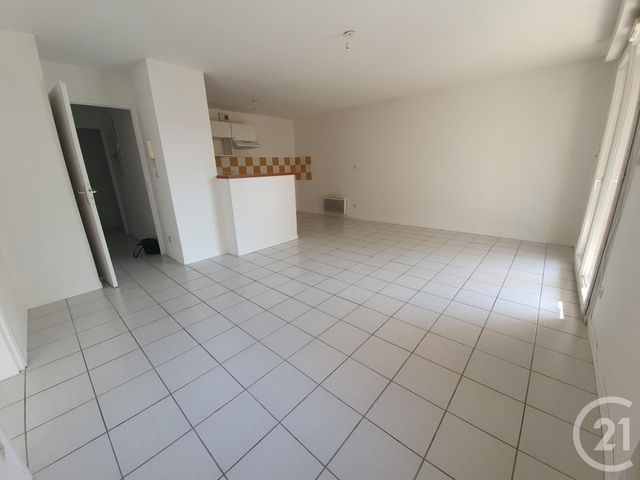 Appartement F4 &agrave; louer - 4 pi&egrave;ces - 96 m2 - Pamiers - 09 - MIDI-PYRENEES